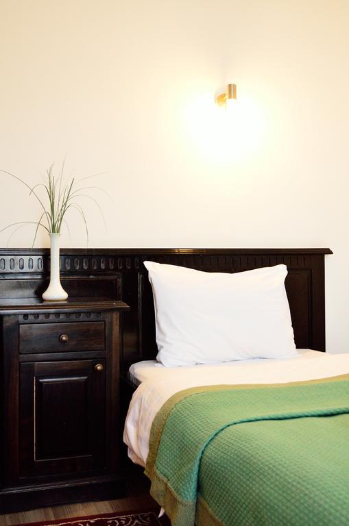 Hotel Belleville ยาช ภายนอก รูปภาพ