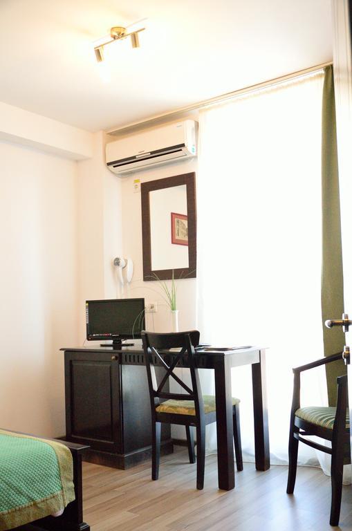 Hotel Belleville ยาช ภายนอก รูปภาพ