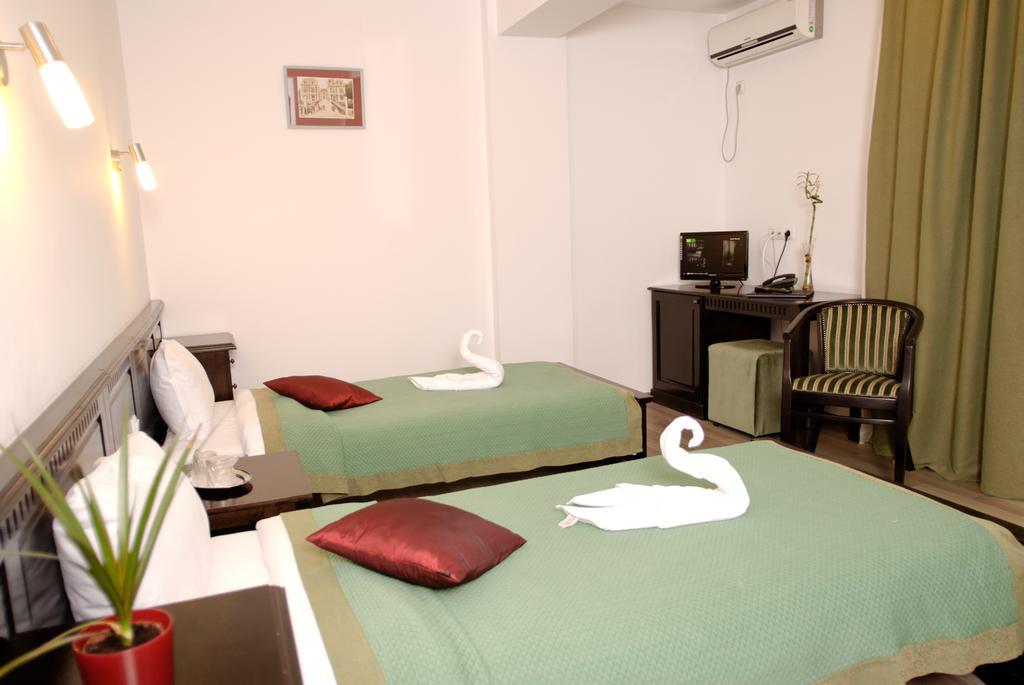 Hotel Belleville ยาช ภายนอก รูปภาพ