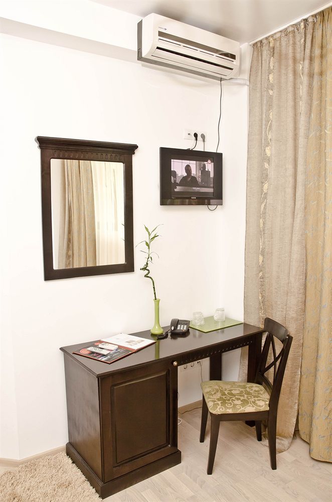 Hotel Belleville ยาช ภายนอก รูปภาพ