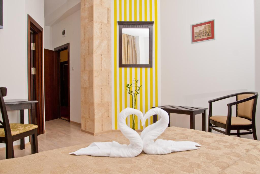 Hotel Belleville ยาช ภายนอก รูปภาพ